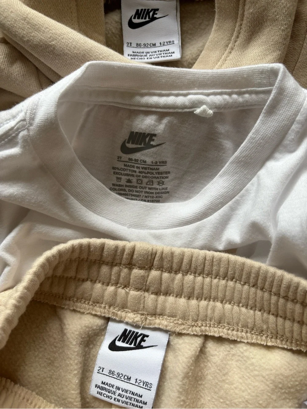 Nike Set - 2T - Picture 2 of 5